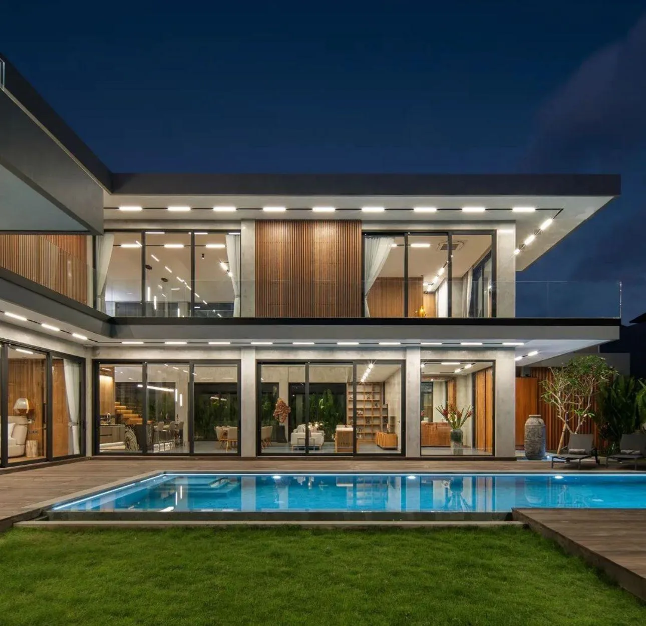 Umalas 4-Bedroom Luxury Villa: Contemporary Design for Premium Long-Term Rental
