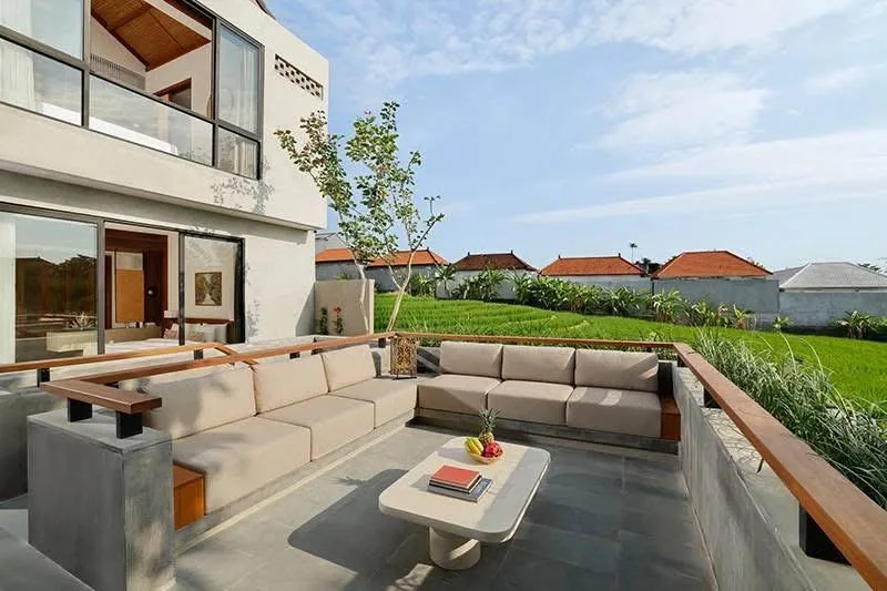 Modern 7 Bedroom Luxury Freehold Villa Near Echo Beach Canggu