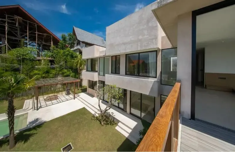 4 Bedroom Freehold Luxury Tropical Villa for Sale in Bingin Uluwatu Rare Investment