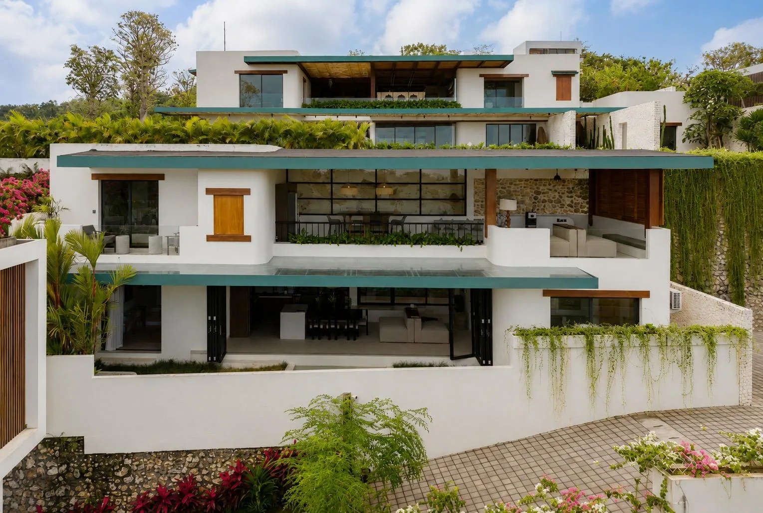 3 Bedroom Freehold Luxury Ocean View Villa for Sale in Uluwatu Near Cliffs and Yoga Centers