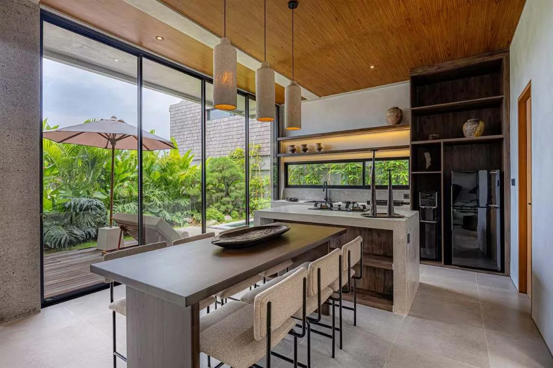 Modern 2 Bedroom Tropical Villa for Monthly Rent in Umalas Bali