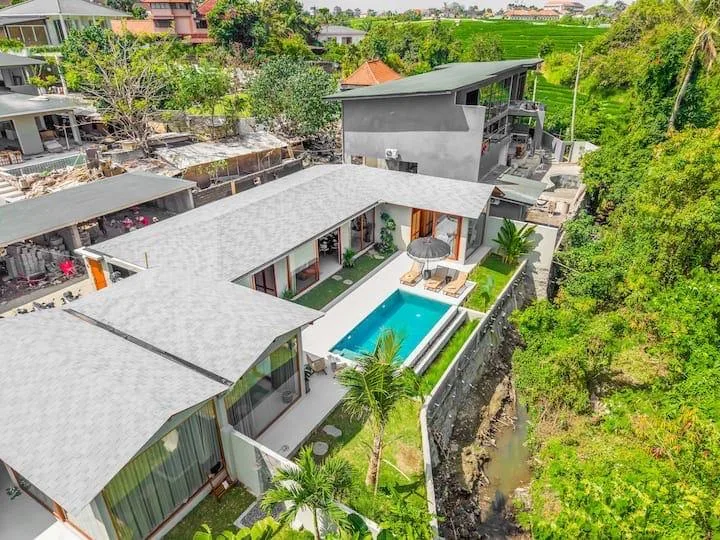 BUDUK | 4-BEDROOM RIVERFRONT VILLA | LEASEHOLD | REF ID: DR0431