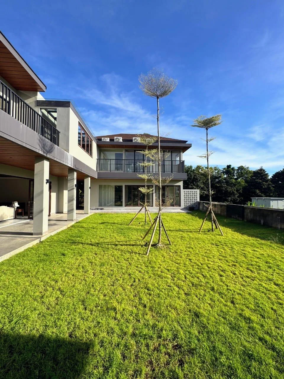 Yearly 5 Bedroom Luxury Ocean View Villa for Rent in Pecatu Bali