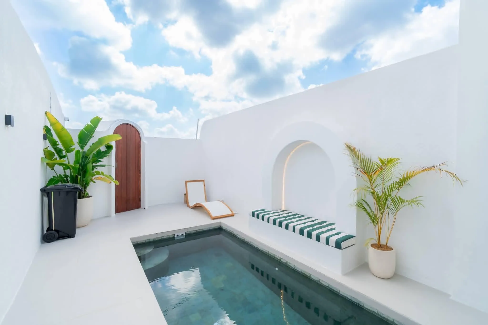Munggu 1-Bedroom Askara Loft Villa: Rooftop Jacuzzi and Rice Field Views near Pererenan