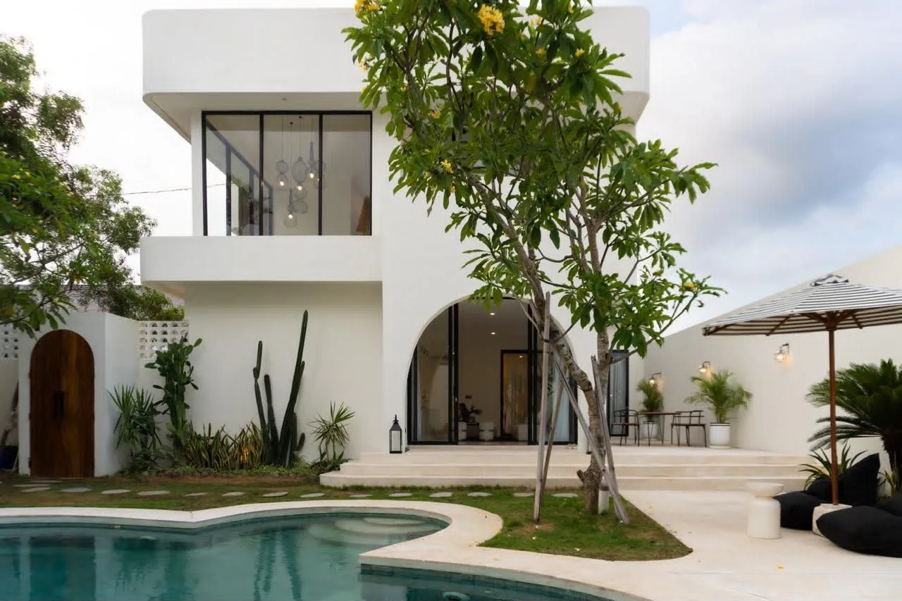 Yearly 4 Bedroom Mediterranean Luxury Beach Villa in Pererenan Bali