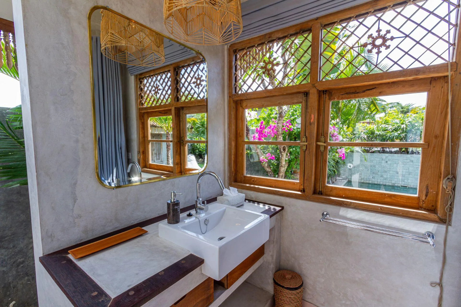 BERAWA | 2-BEDROOM TROPICAL VILLA | LEASEHOLD FOR SALE | PRIVATE POOL | REF ID: DR0443