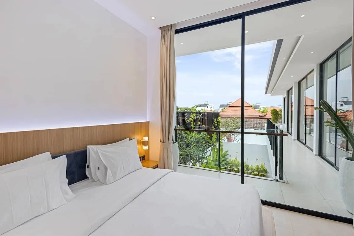 Monthly Luxury 3 Bedroom Rental Villa in Umalas Bumbak