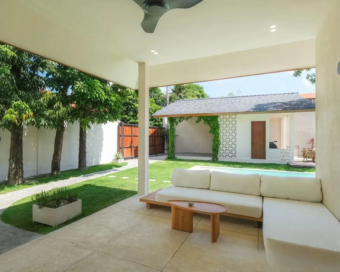 Long Leasehold 3 Bedroom Luxury Villa for Sale in Seminyak Bali