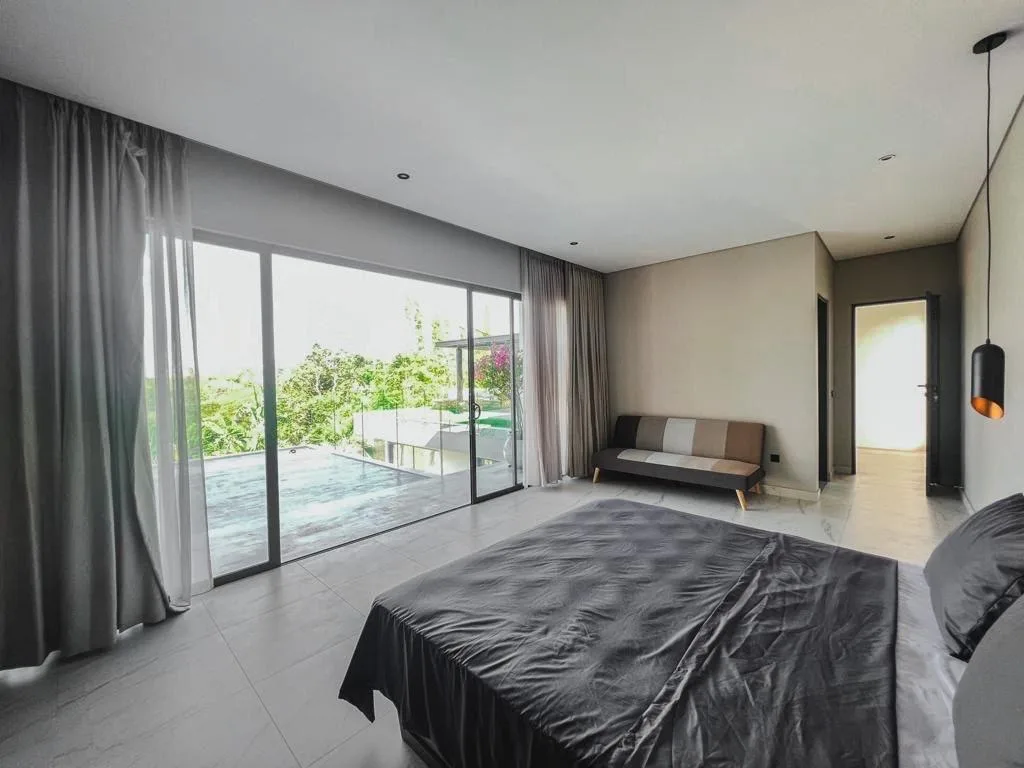 Freehold Luxury 3 Bedroom Villa Ungasan