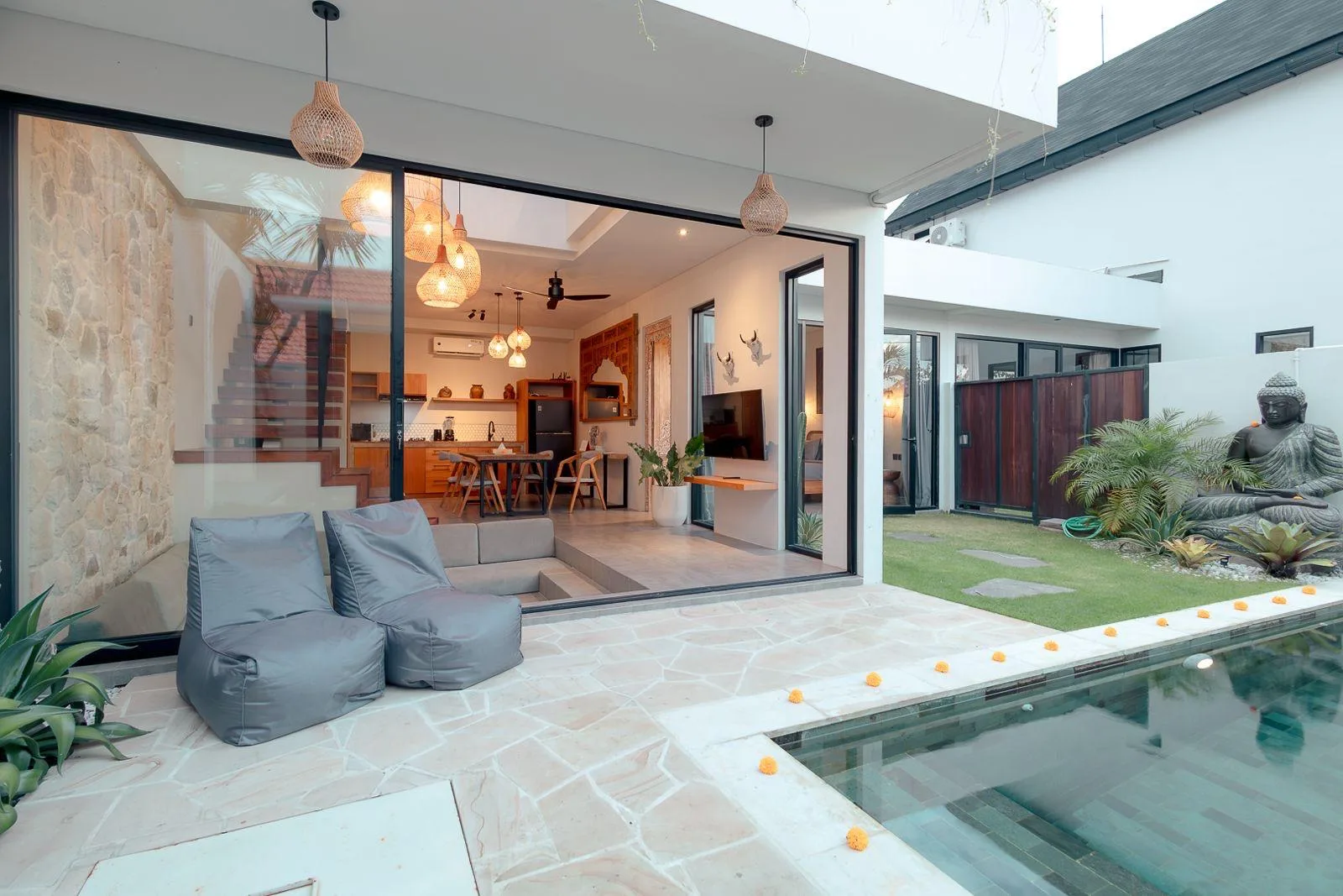 CEMAGI | 2-BEDROOM BRAND-NEW VILLA | RENTAL | REF ID: DR0422