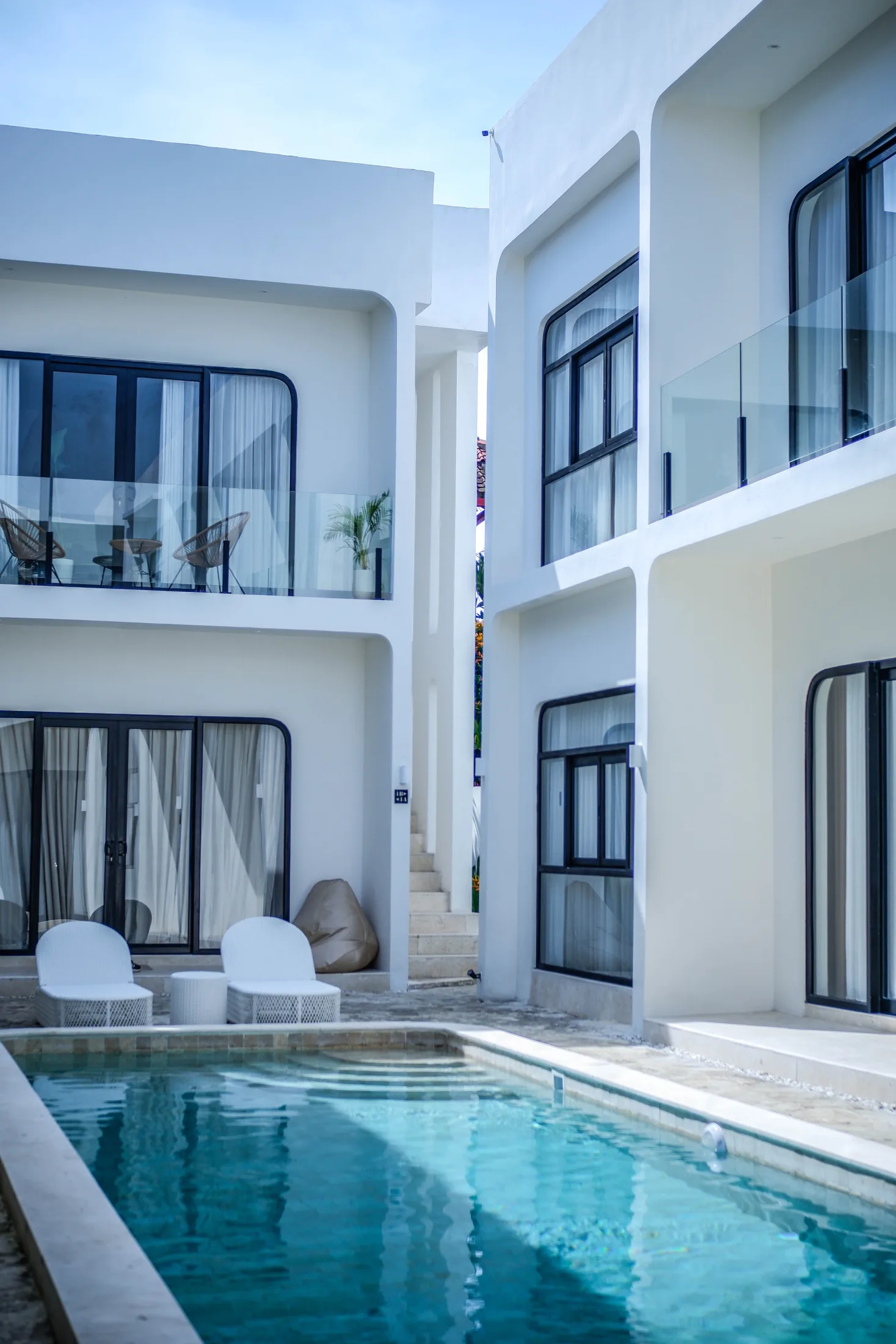 NELAYAN CANGGU BALI 1-BEDROOM APARTMENT 20-YEAR LEASEHOLD SUNSET VIEW FULLY FURNISHED