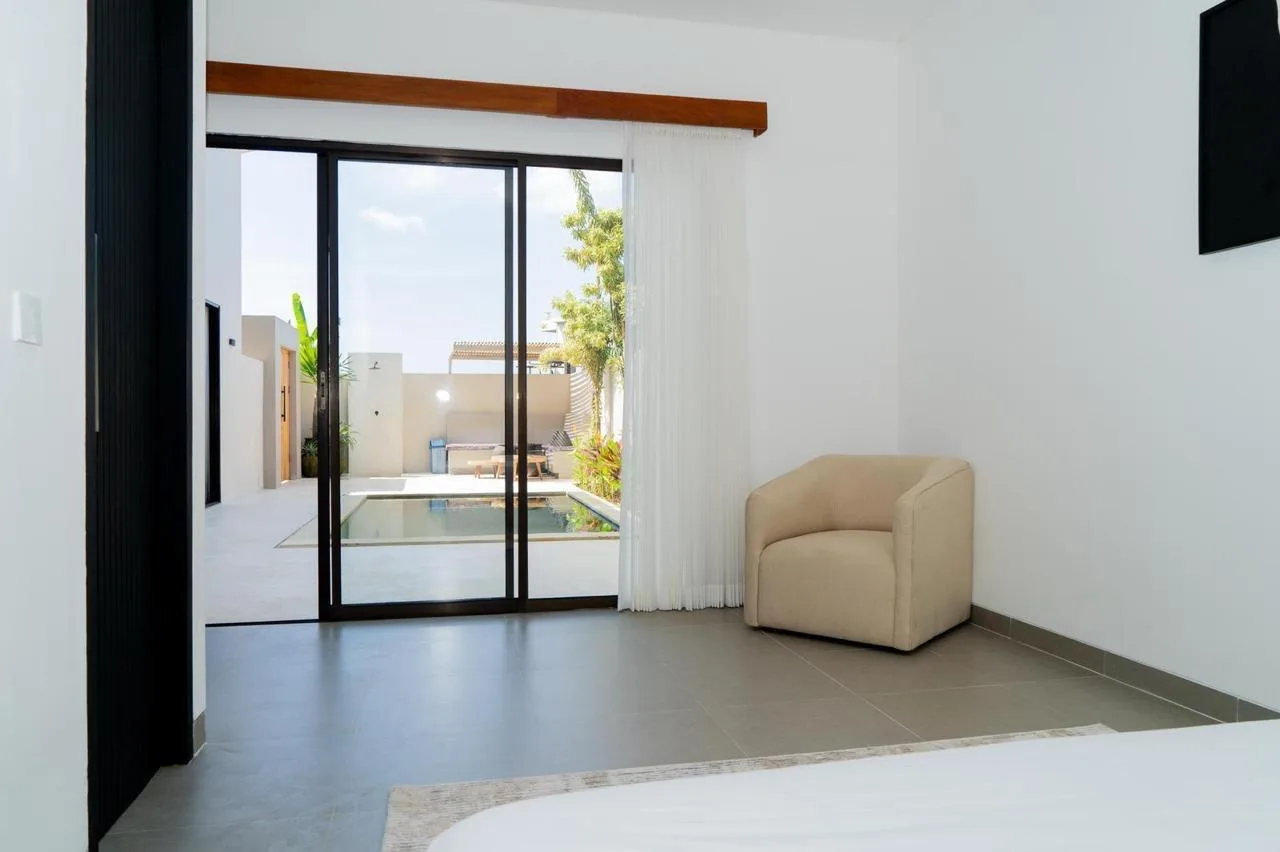 Charming 2-Bedroom Leasehold Villa in Padonan: Serene Rice Field and Sunset Views
