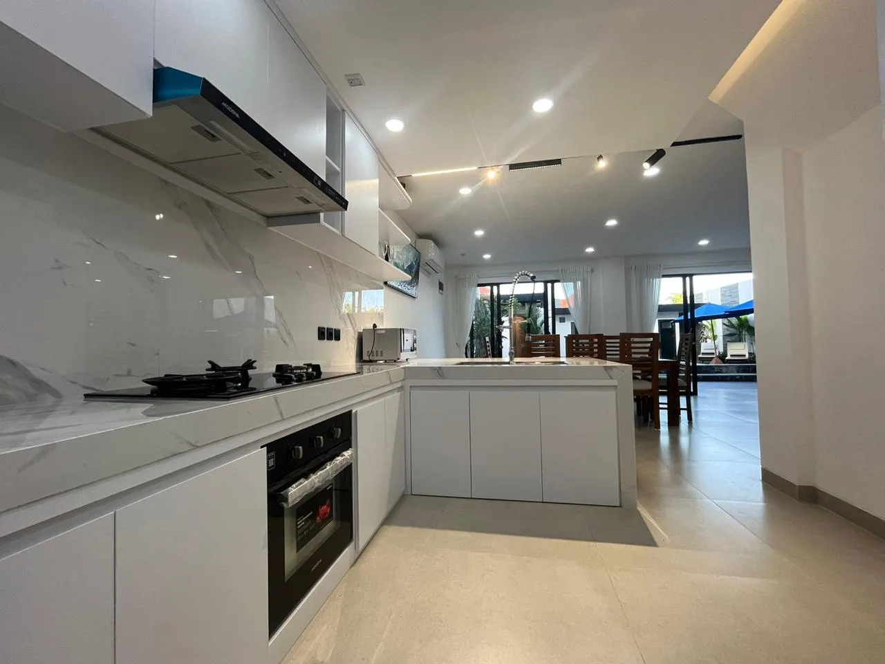Brand New Luxury 3 Bedroom Villa for Sale in Seminyak near the Beach