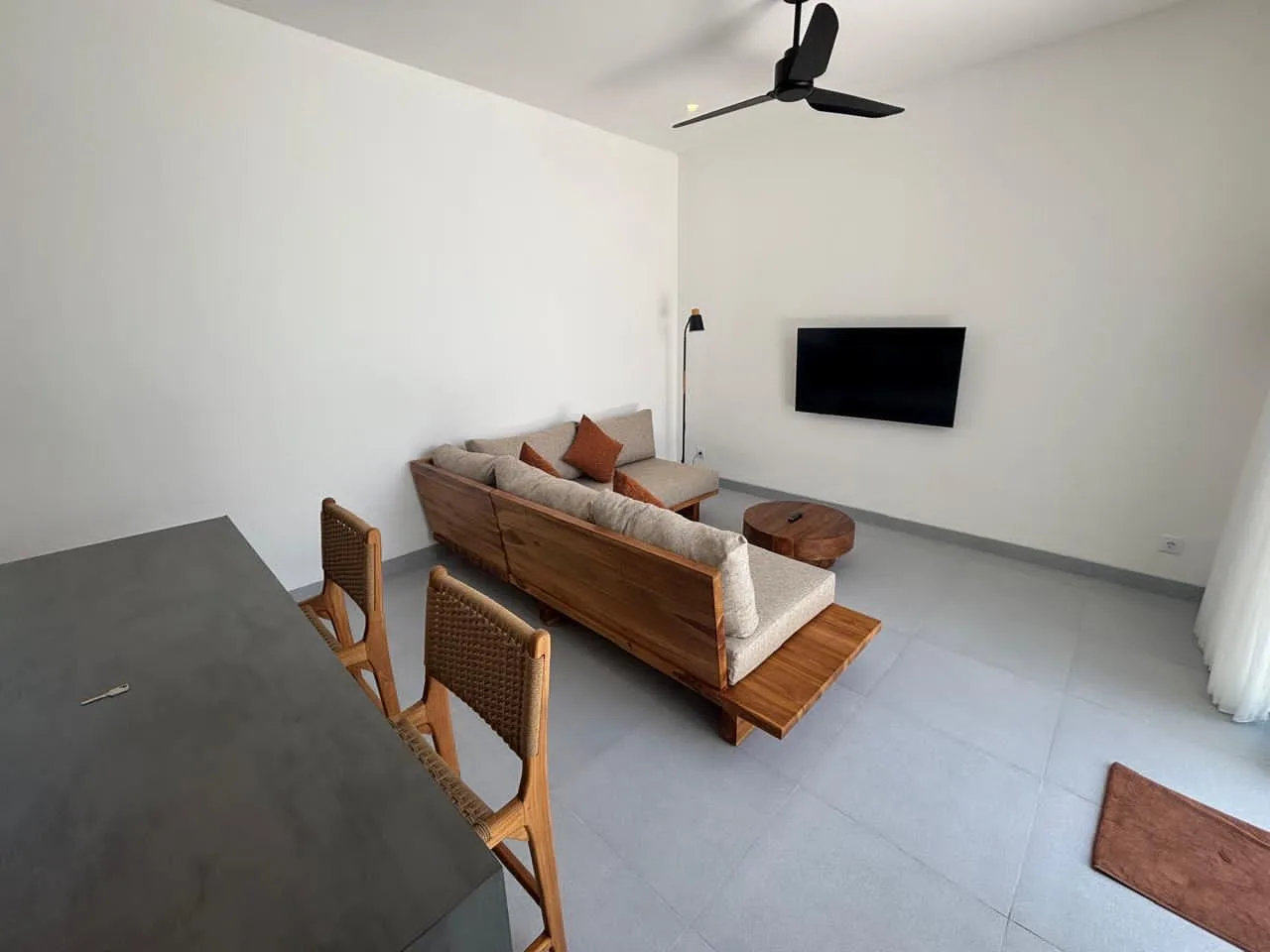 Leasehold 1 Bedroom Villa in Batu Bolong Canggu for Sale