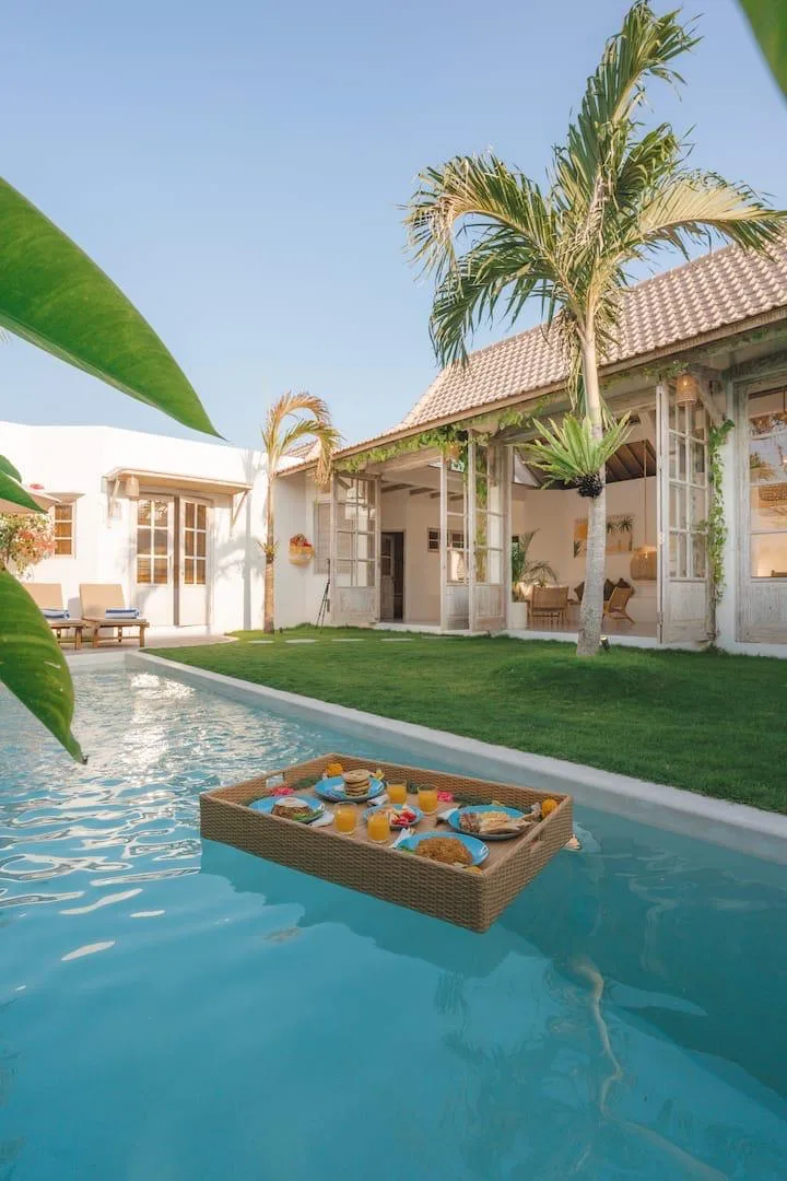 Cozy 4 Bedroom Villa Rent Umalas Bumbak: Secure Your Green Bali Haven Why This Fully Serviced Bumbak Property Is the Perfect Choice