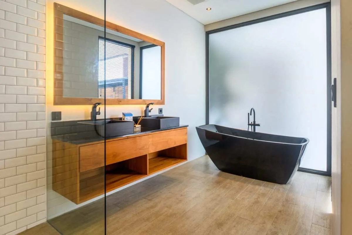Modern Freehold Villa for Sale in Jimbaran Bay with Ocean Views