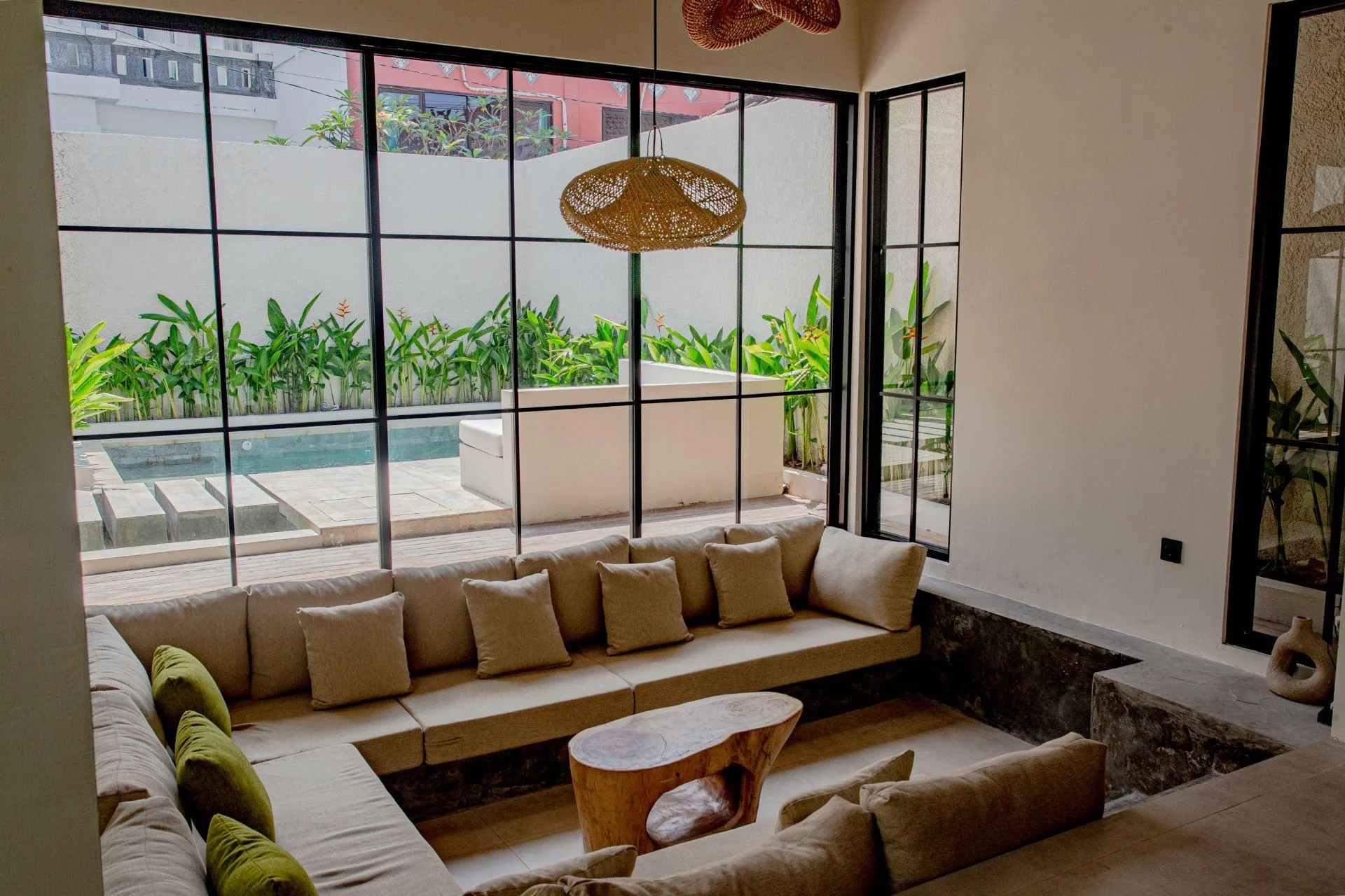 BERAWA | 2-BEDROOM LEASEHOLD VILLA FOR SALE | PRIVATE POOL | REF ID: DR0482