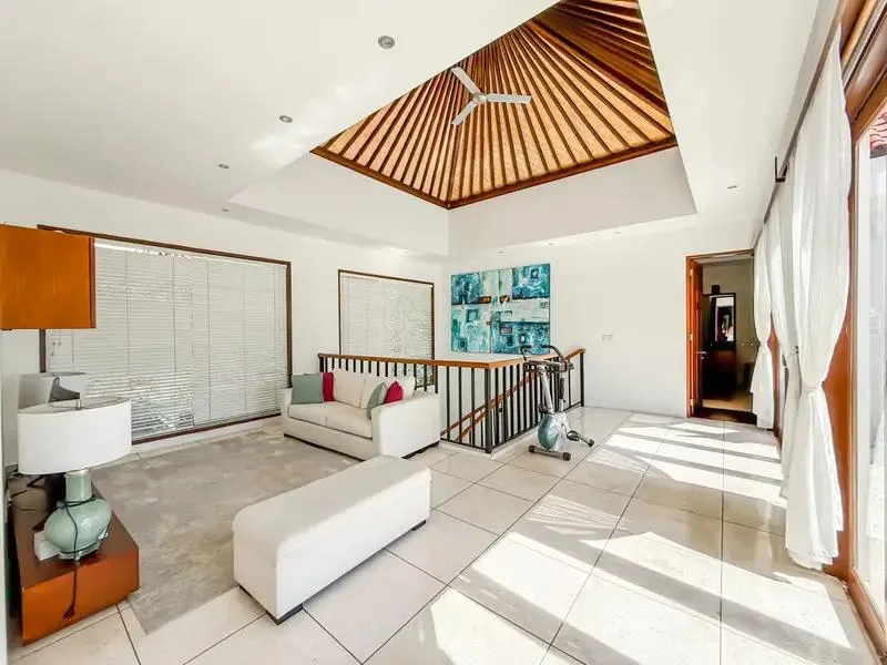 ULUWATU | 4-BEDROOM OCEAN VIEW VILLA & OPERATIONAL BUSINESS | FREEHOLD | REF ID: DR0439
