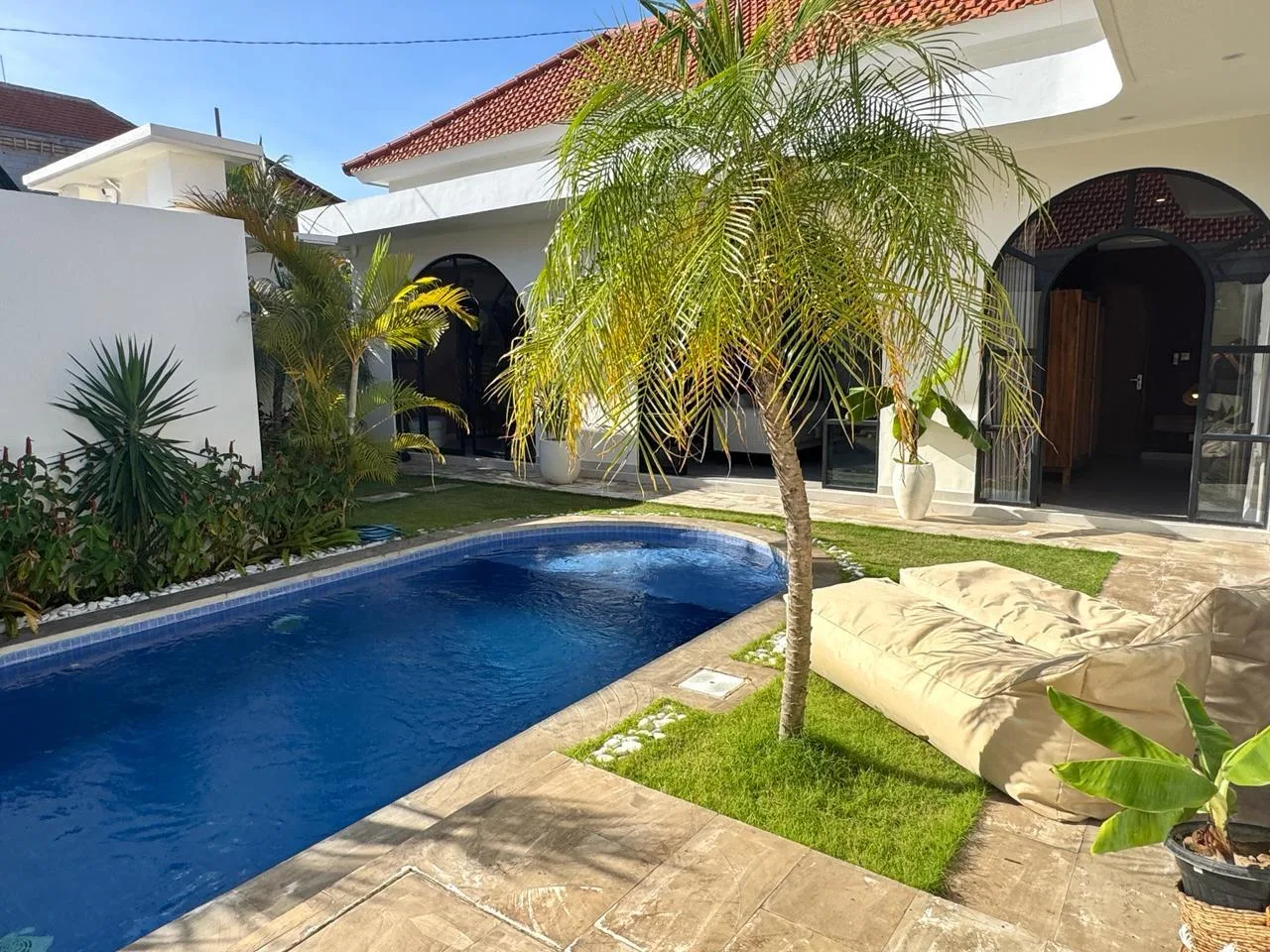 Monthly 1 Bedroom Rental Villa with 2 Office Rooms in Pererenan Bali