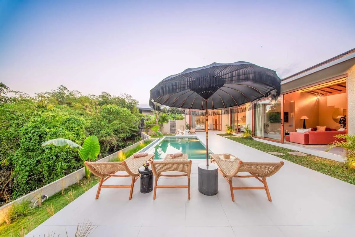 BUDUK | 4-BEDROOM RIVERFRONT VILLA | LEASEHOLD | REF ID: DR0431