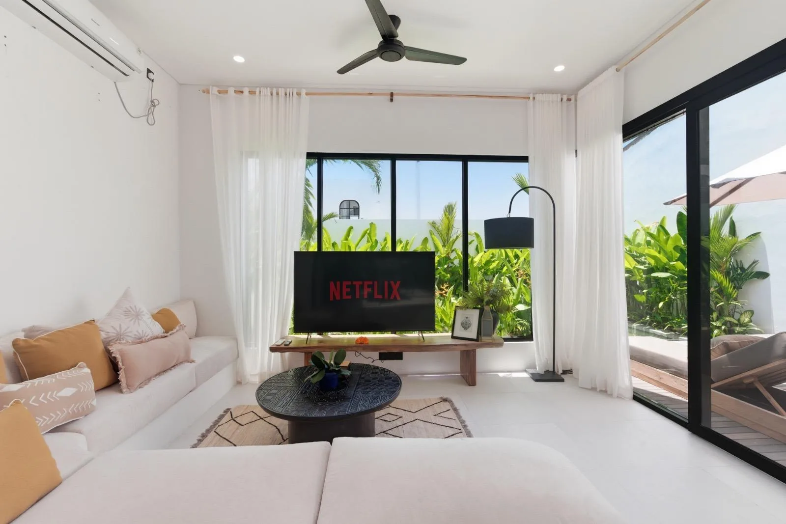 A Rare Gem: Cozy 2BR Private Pool Villa in Cemagi with Uninterrupted Green Views