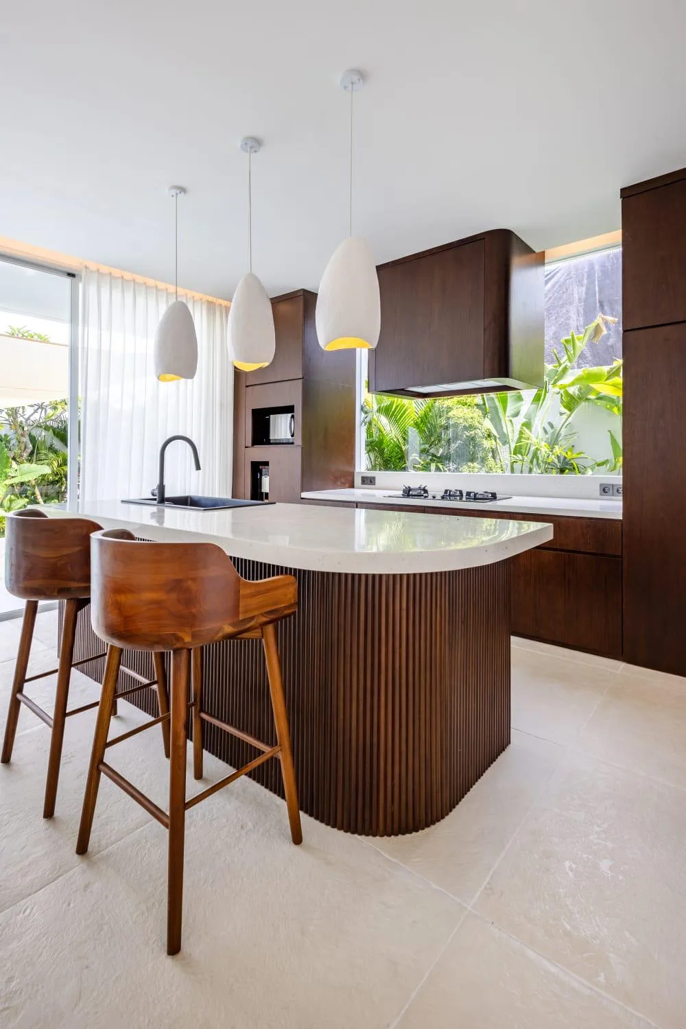 SESEH | 3-BEDROOM LUXURY OCEAN VIEW VILLA | MONTHLY & YEARLY RENTAL | LEASEHOLD | REF ID: DR0397