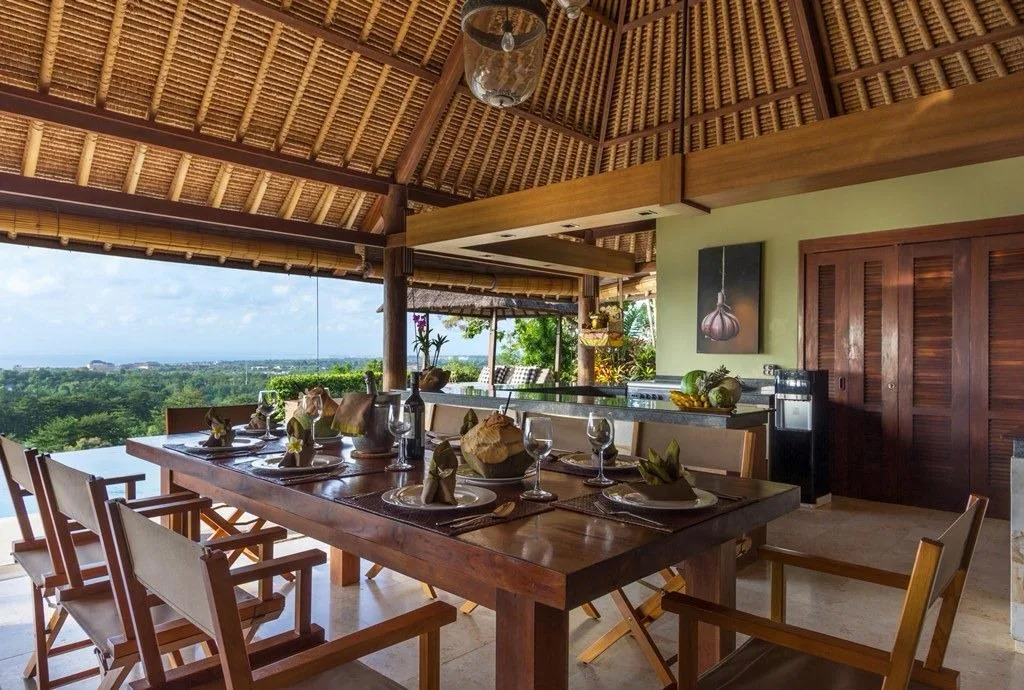 LABUAN SAIT ULUWATU | 6-BEDROOM LUXURY VILLA FOR SALE | FREEHOLD REF ID: DR0450