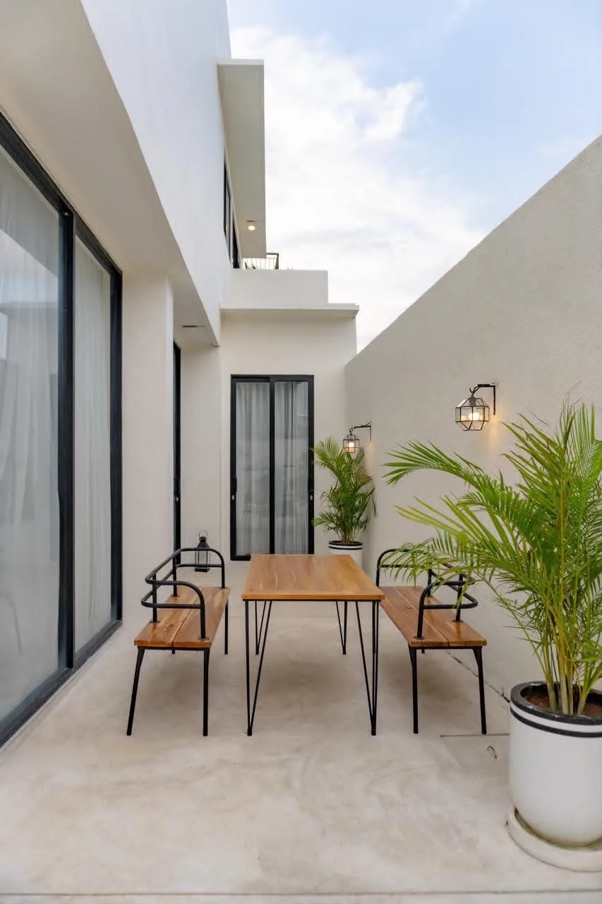 Yearly 4 Bedroom Mediterranean Luxury Beach Villa in Pererenan Bali