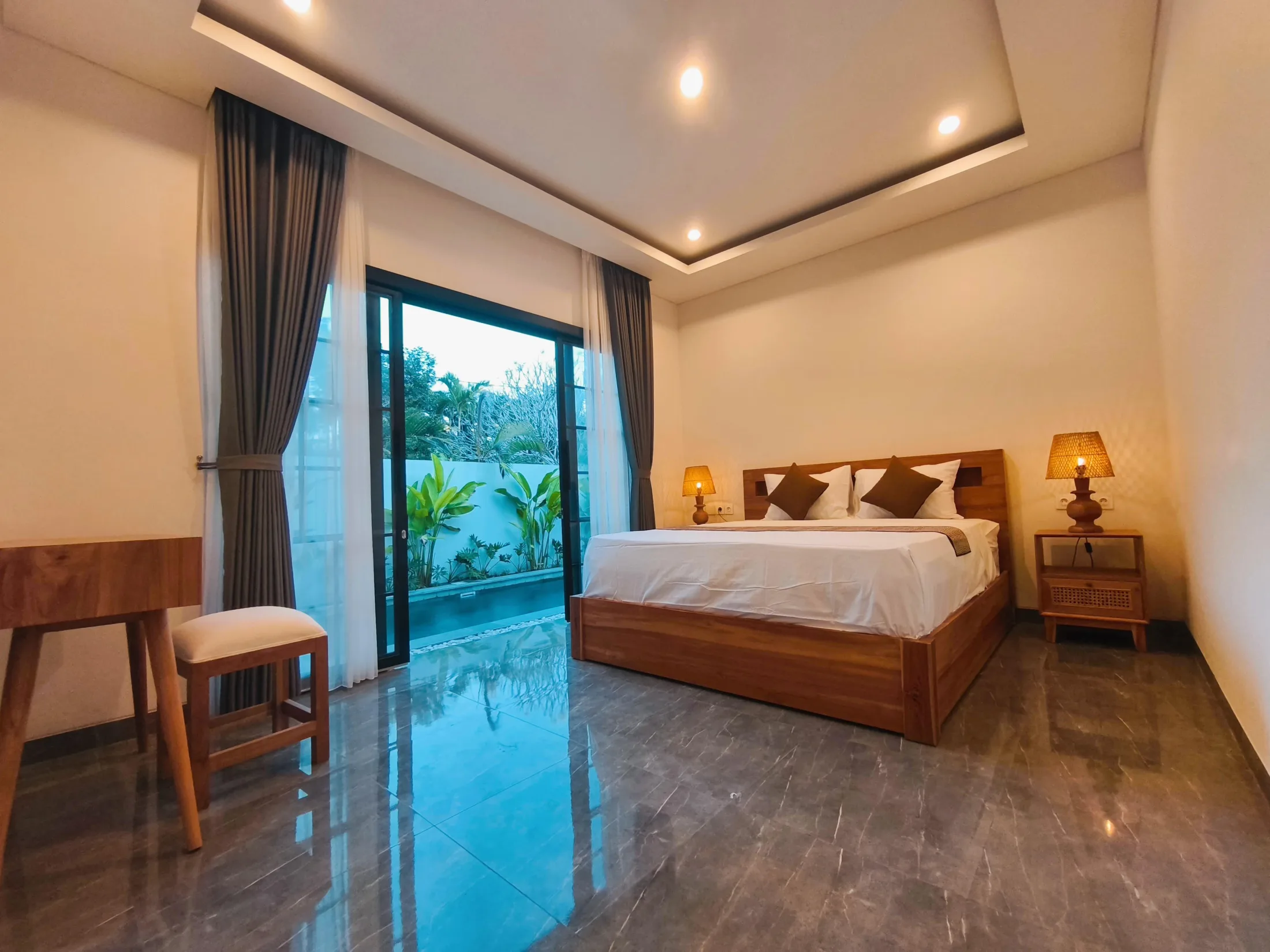 Your Ultimate Tropical Sanctuary Modern 3-Bedroom Villa for Rent at Babakan Canggu
