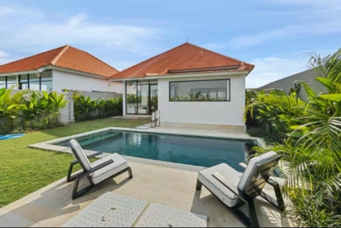 Modern 2 Bedroom Rental Villa with Rice Field Views in Cemagi Bali