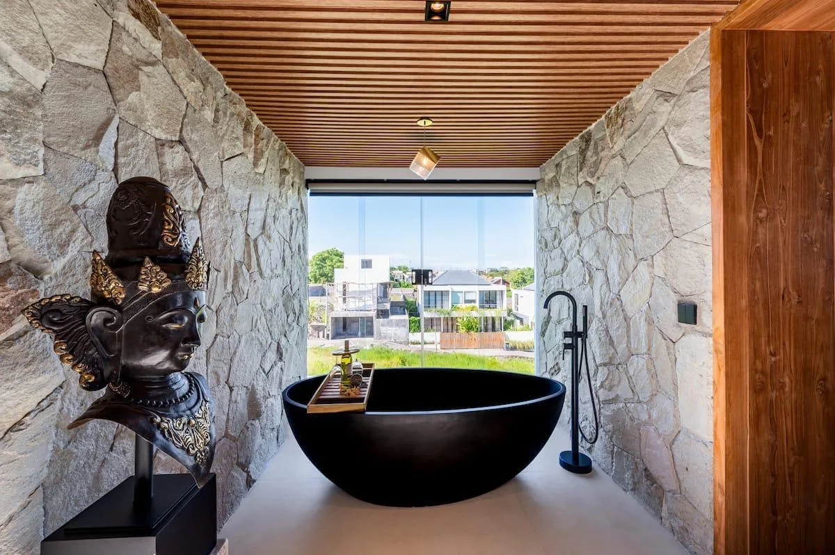 Pererenan 5 Bedroom Luxury Villa for Rent with Private Pool