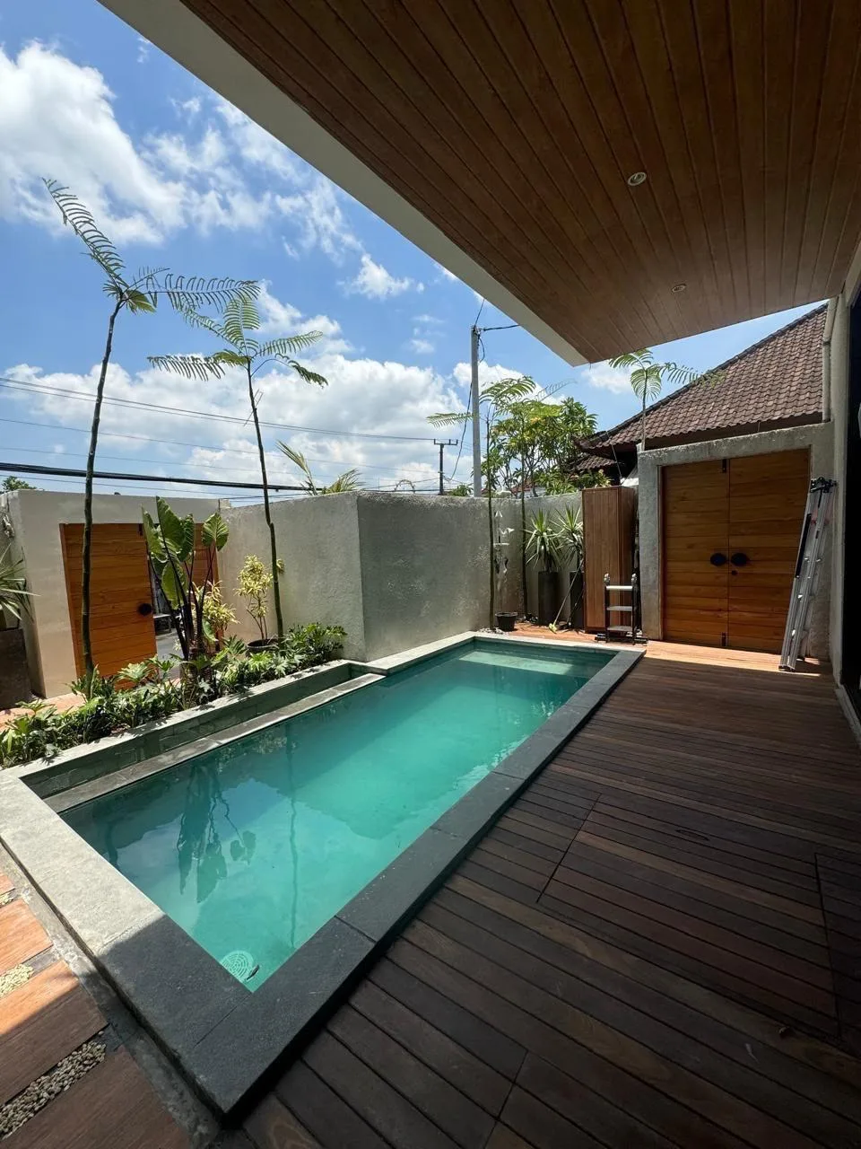 CANGGU, KAYU TULANG | 3-BEDROOM MODERN VILLA | MONTHLY RENTAL | REF ID: DR0476
