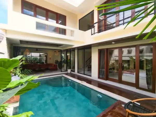 Leasehold 3 Bedroom Luxury Beachside Villa for Sale in Berawa Canggu