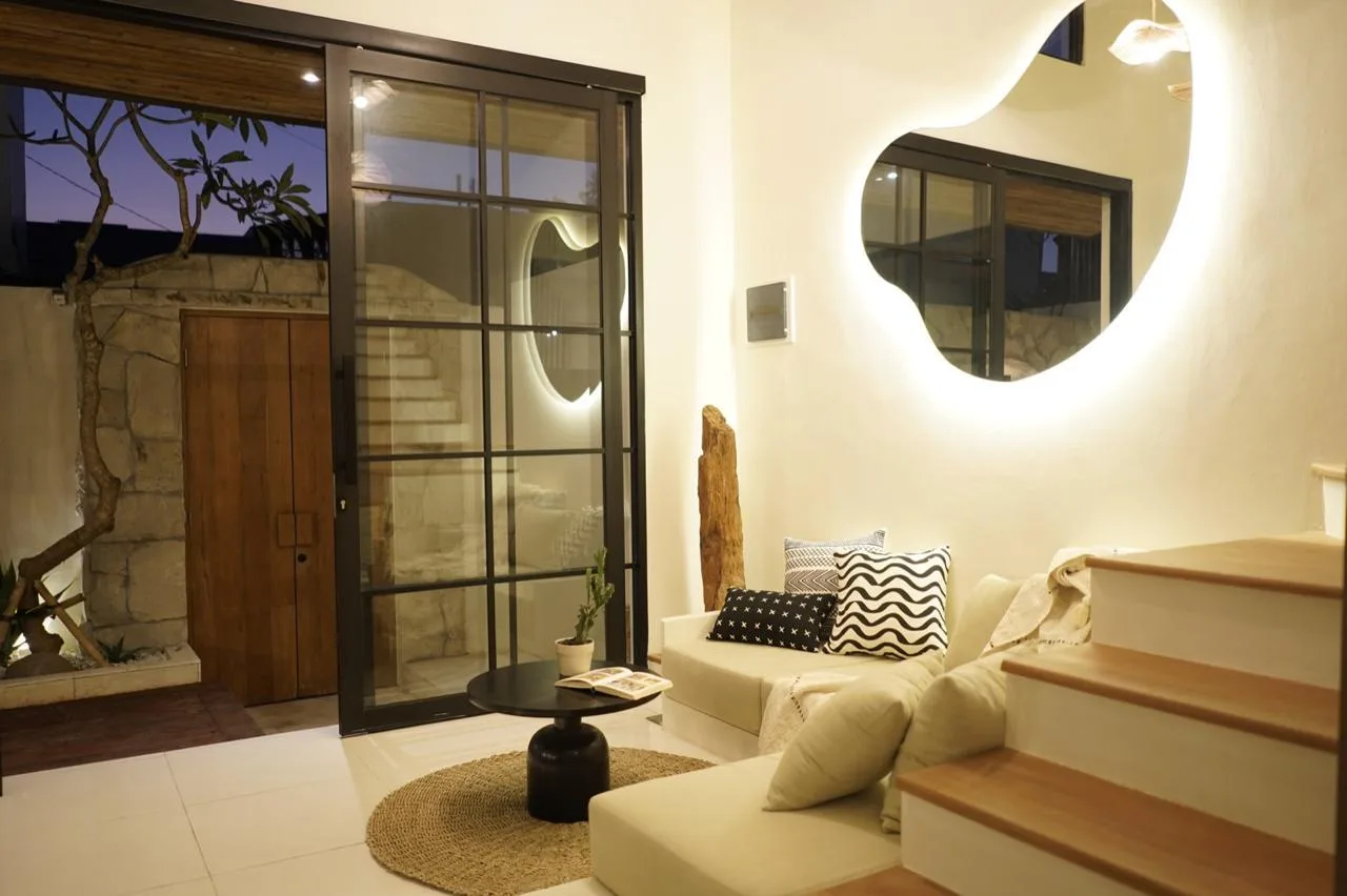 Modern 2 Bedroom Smart Villa in the Heart of Seminyak for Gamers and Developers