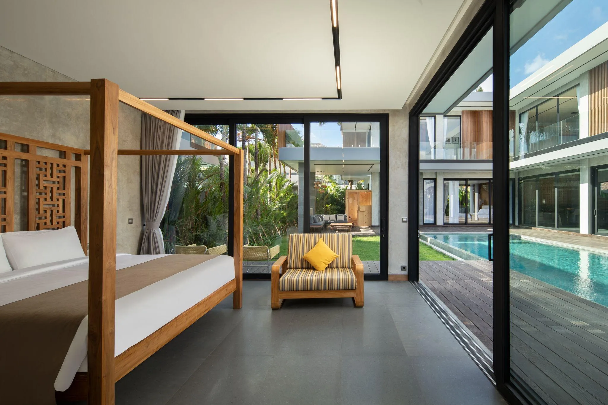 Umalas 4-Bedroom Luxury Villa: Contemporary Design for Premium Long-Term Rental