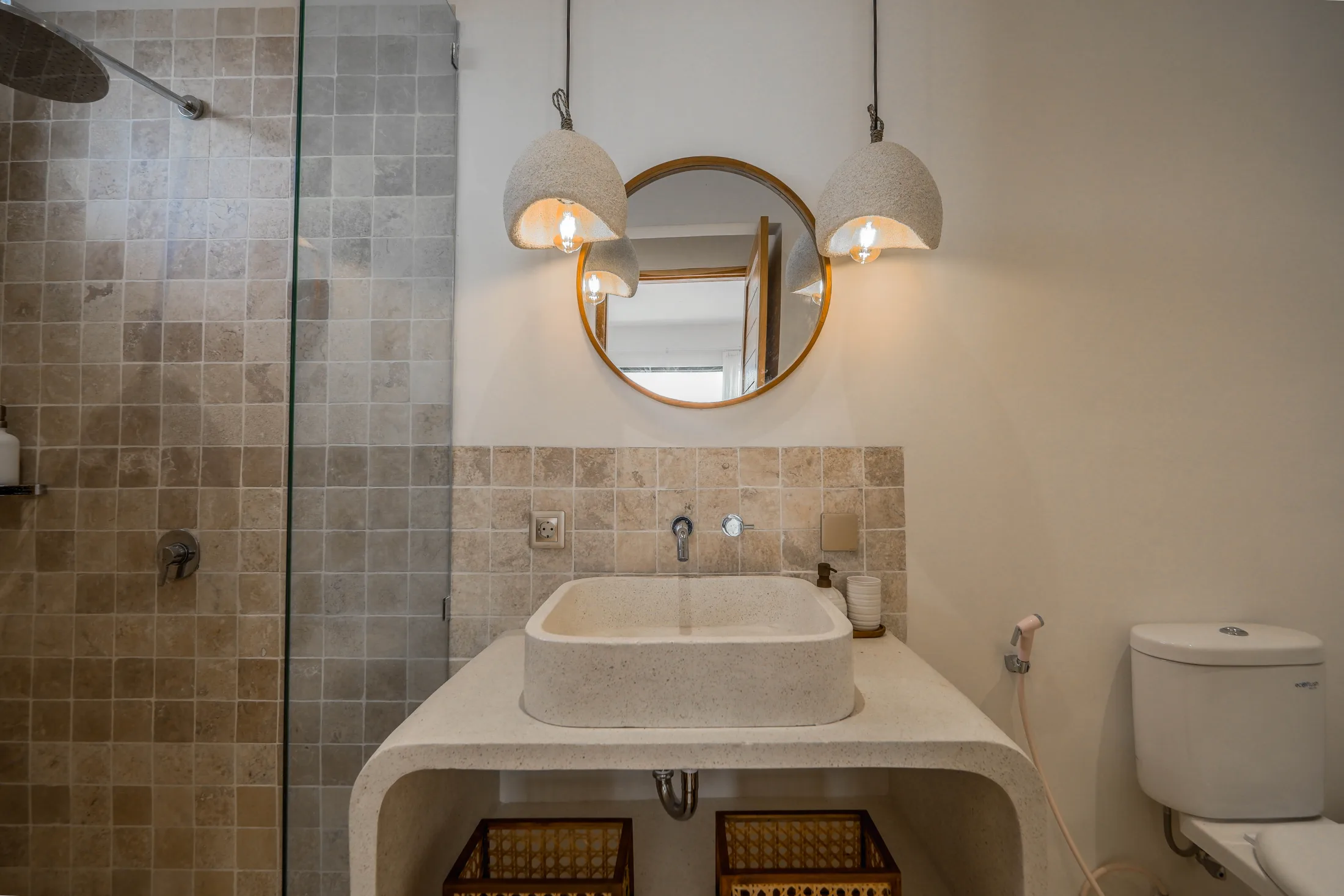 BINGIN - PECATU BALI 1-BEDROOM APARTMENT 20-YEAR LEASEHOLD FULLY FURNISHED RENTAL INCOME