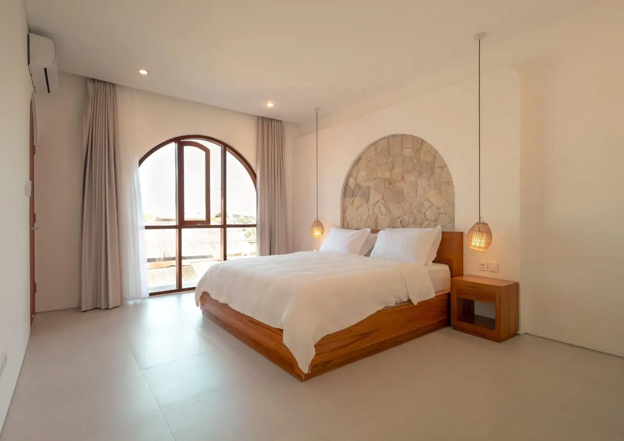 LEASEHOLD 28 YEARS | KEROBOKAN | 2-BEDROOM VILLA | PRIVATE POOL | RICE FIELD VIEW