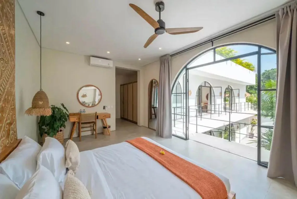 Luxury 6 Bedroom Freehold Villa for Sale in Umalas Gated Community
