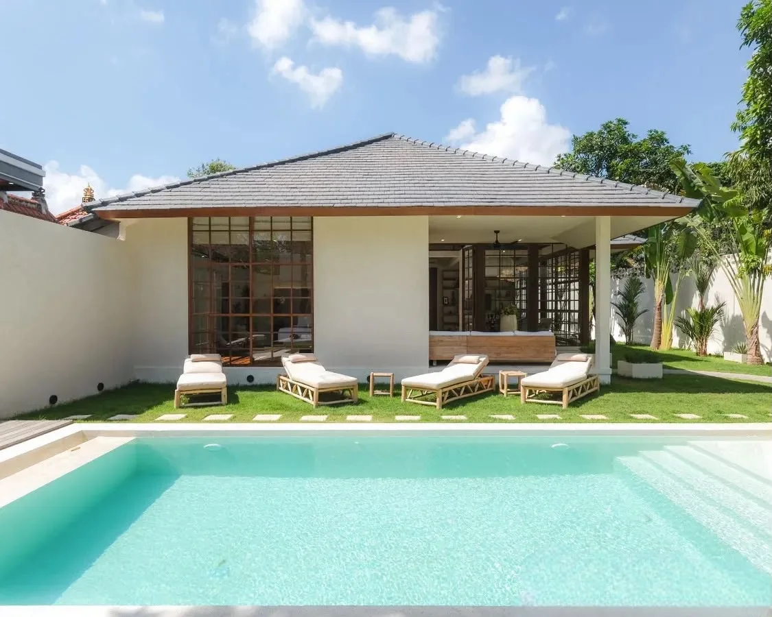 Long Leasehold 3 Bedroom Luxury Villa for Sale in Seminyak Bali