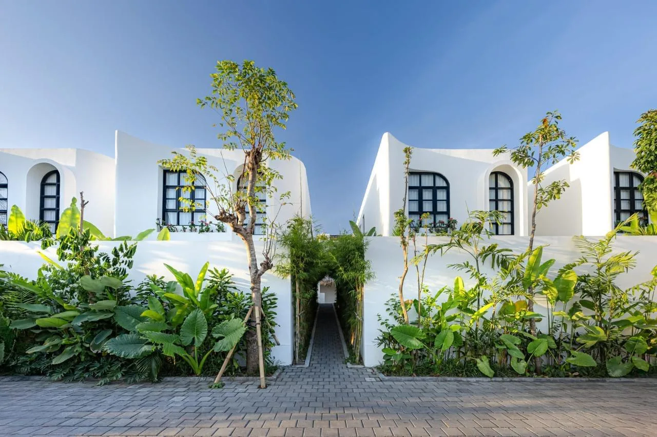 Monthly Rental 3 Bedroom Tropical Villa in Cemagi Bali