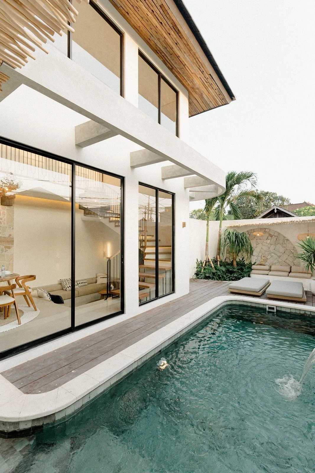 Modern 3 Bedroom Leasehold Villa in Central Seminyak Near Sunset Beach Clubs