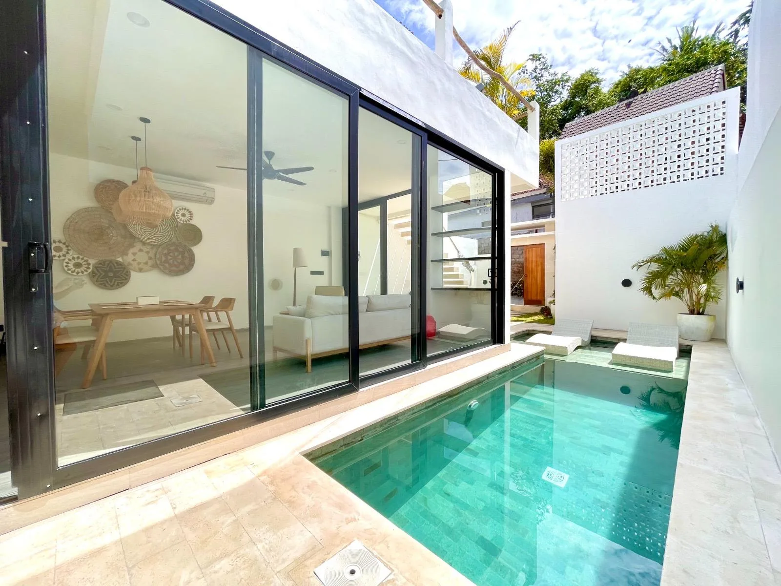 Modern 2 Bedroom Villa in Tumbak Bayuh for Long Stays and Remote Working