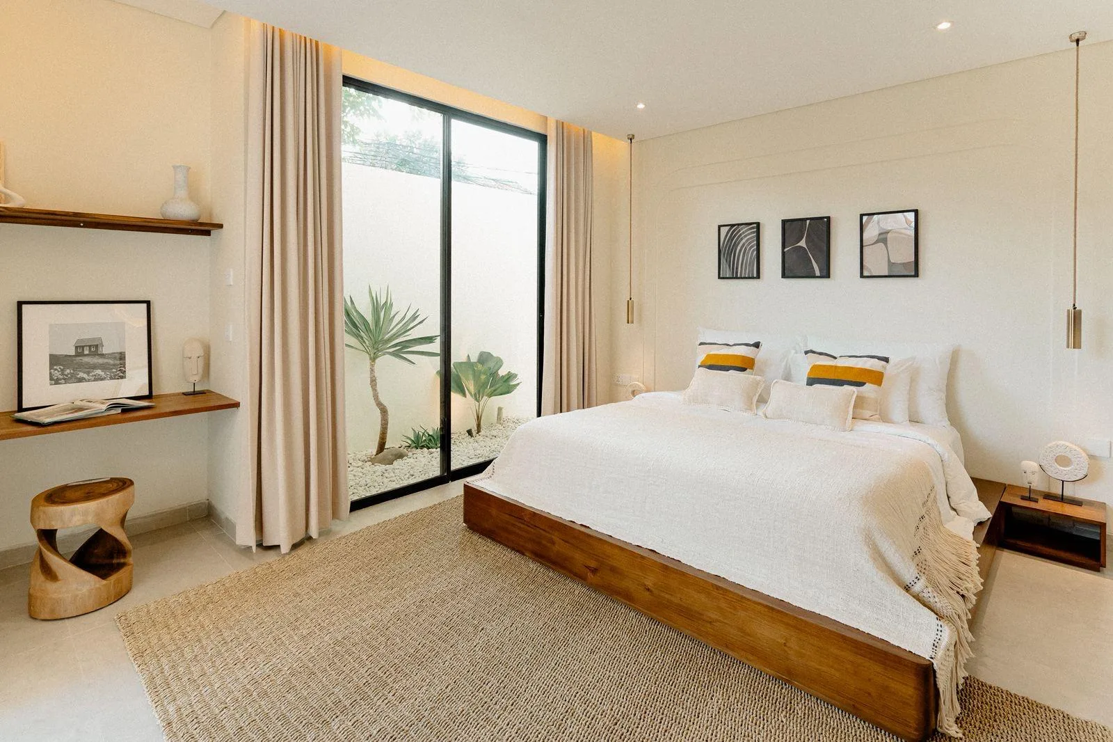 Modern 2 Bedroom Smart Villa in the Heart of Seminyak for Gamers and Developers