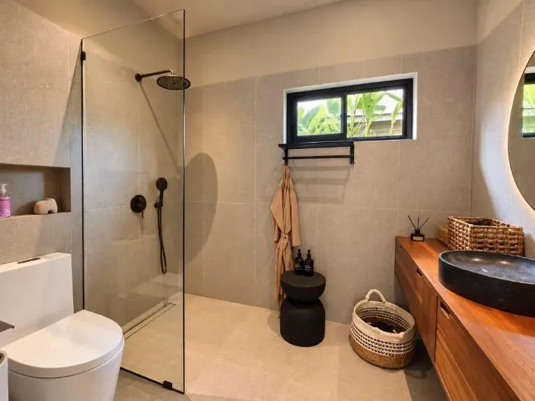 TUMBAK BAYUH | 5-BEDROOM LUXURY VILLA | LEASEHOLD | PRIVATE SAUNA | REF ID: DR0484