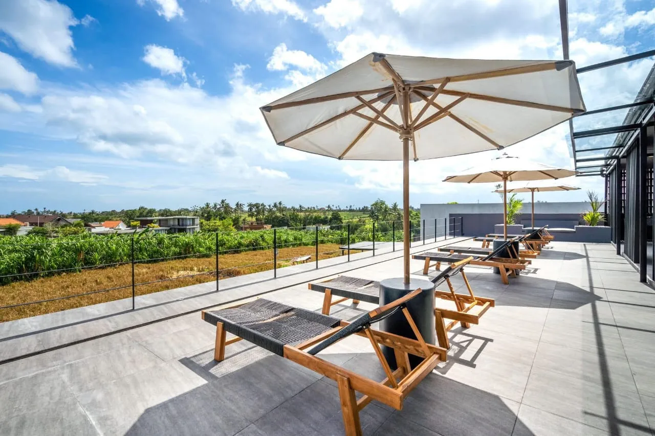 5 Bedroom Luxury Villa for Rent with Volcano and Rice Field Views in Pererenan Tumbak Bayuh
