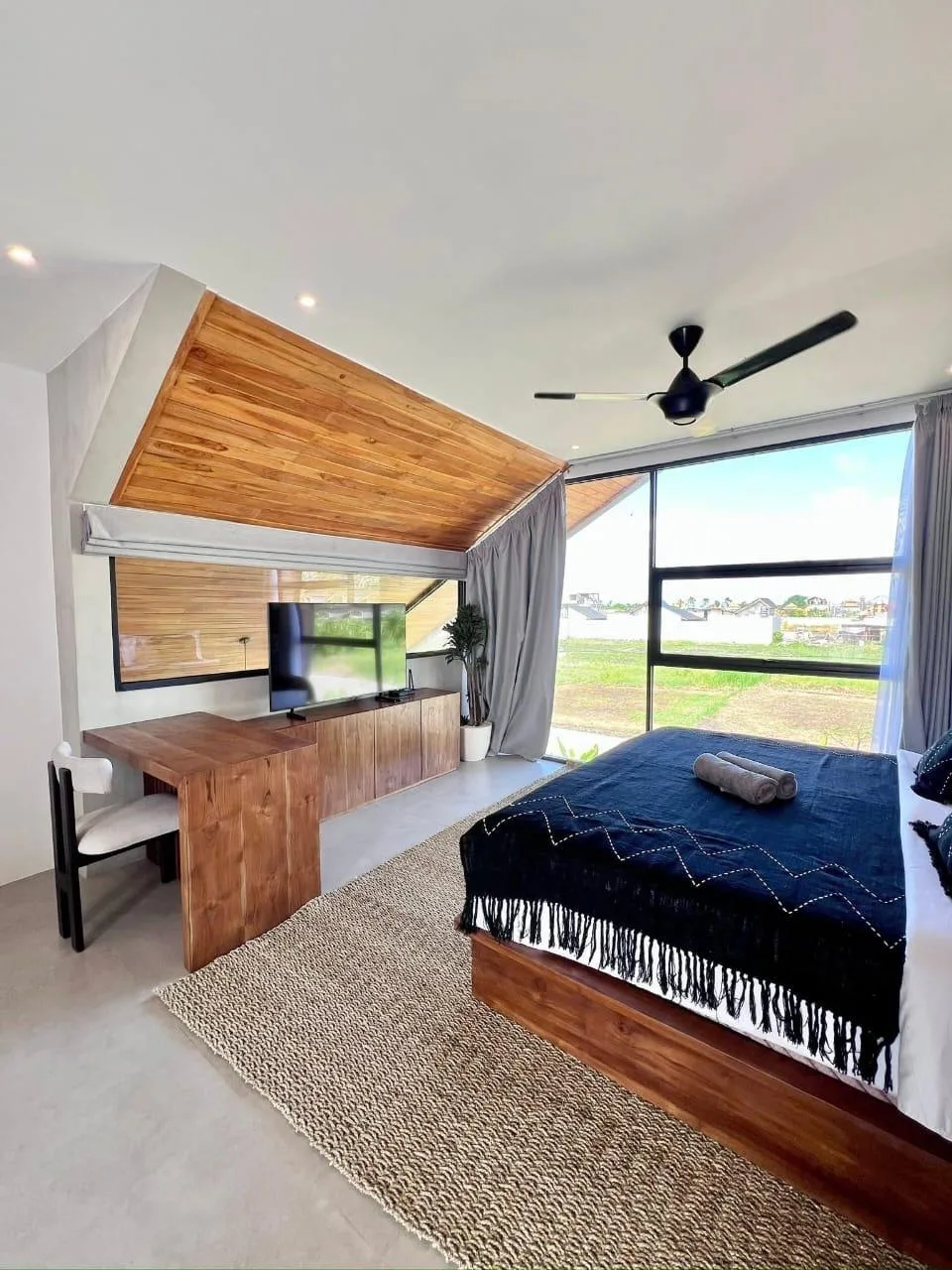 Monthly 2 Bedroom Modern Rental Villa with Jacuzzi in Seseh Bali