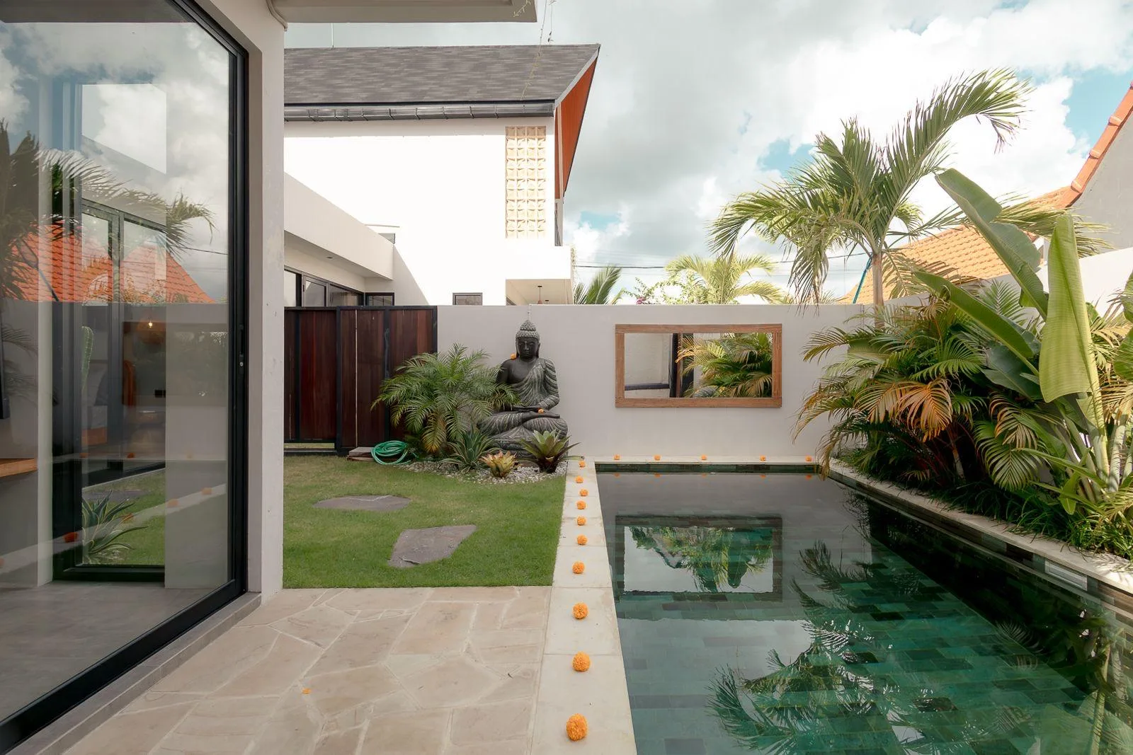 CEMAGI | 2-BEDROOM BRAND-NEW VILLA | RENTAL | REF ID: DR0422