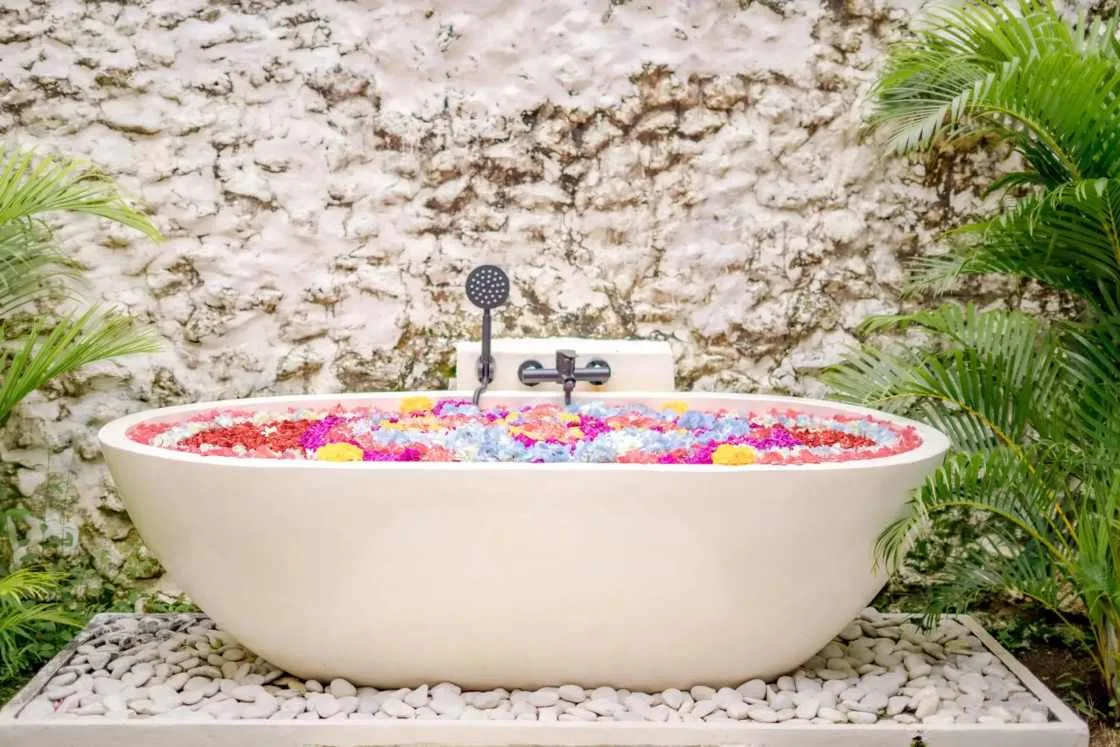 2 Bedroom Tropical Villa for Monthly Rent in Uluwatu Near Bingin Beach