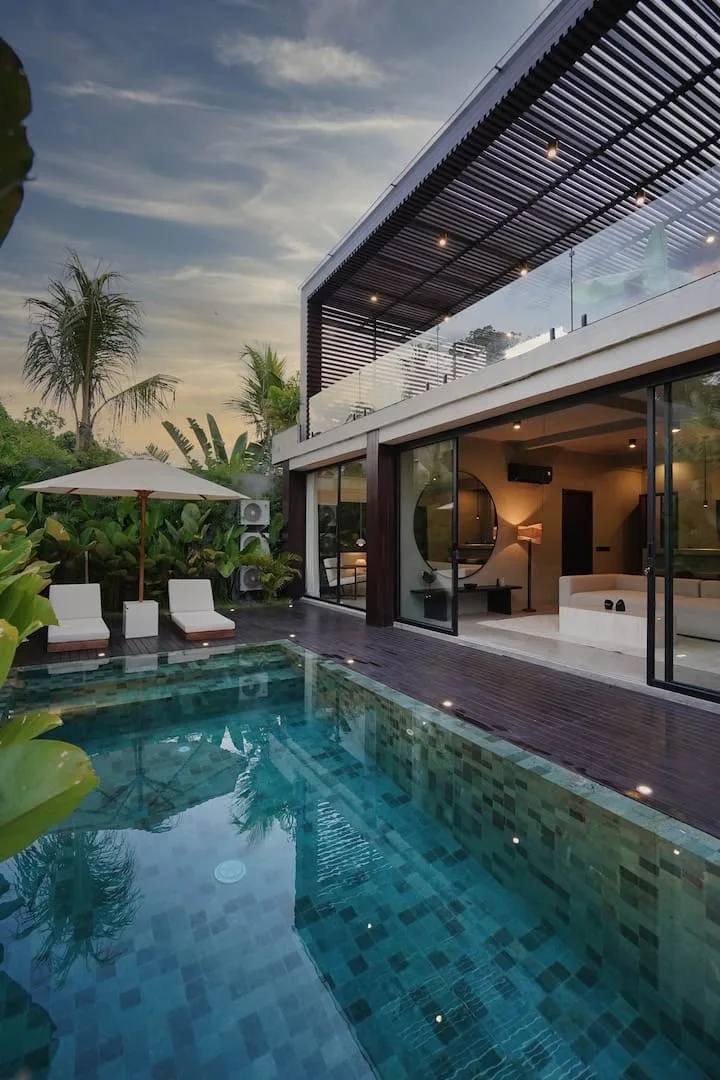 Monthly and Yearly 3 Bedroom Tropical Villa in Tumbak Bayuh Bali