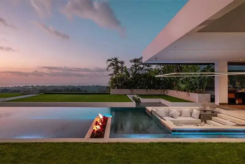 PECATU ULUWATU | 6-BEDROOM OCEANFRONT CLIFFSIDE VILLA | FREEHOLD | REF ID: DR0442